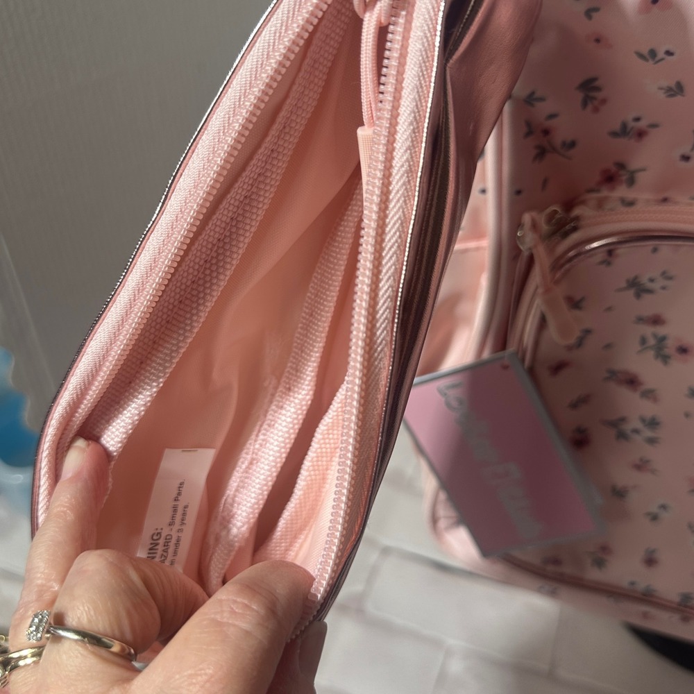Locker Club Pink Floral Backpack Headphones and Pencil Case 3‎ Piece Set New - Picture 5 of 16